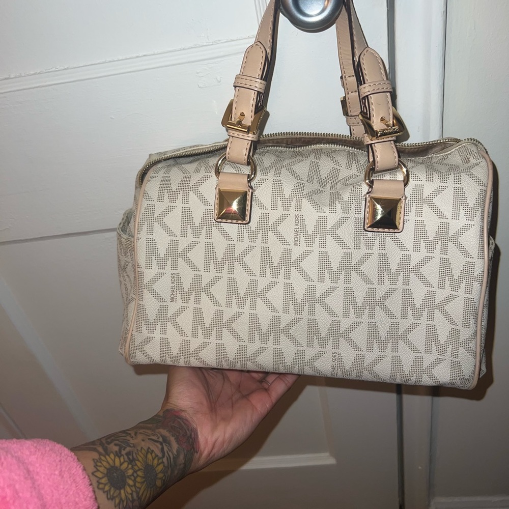 Michael Kors Medium Grayson Logo Satchel, Vanilla